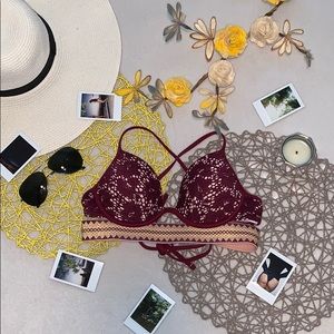 Strappy Shade & Shore push-up bikini top🍭